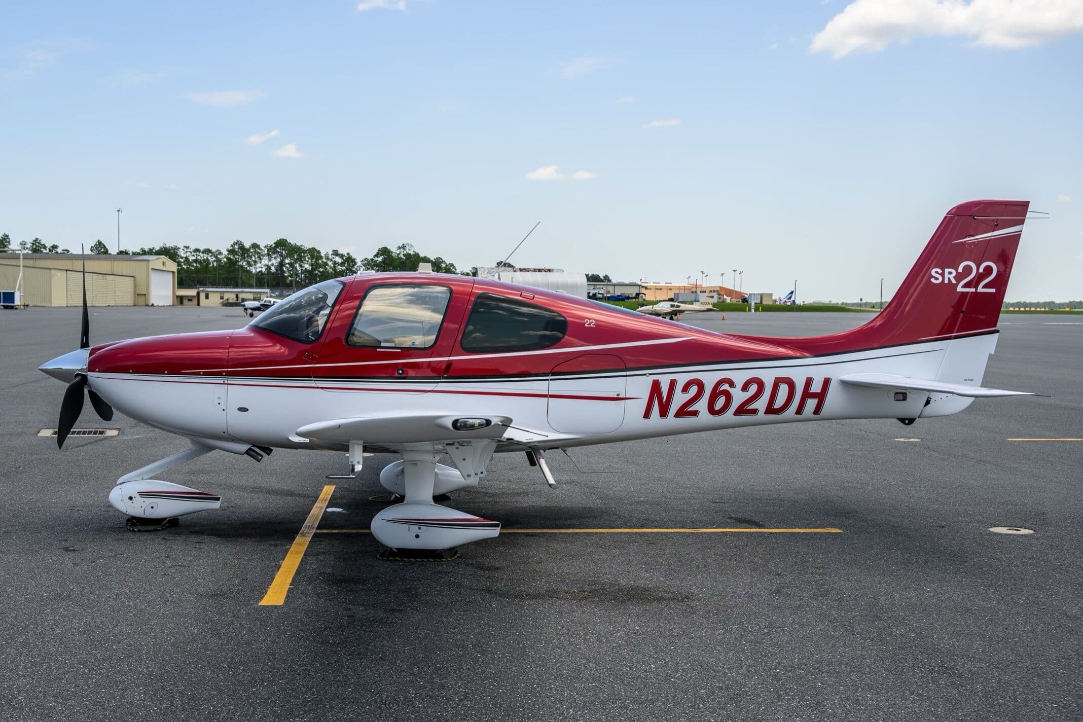 2015 Cirrus SR22 G5, photograph 1