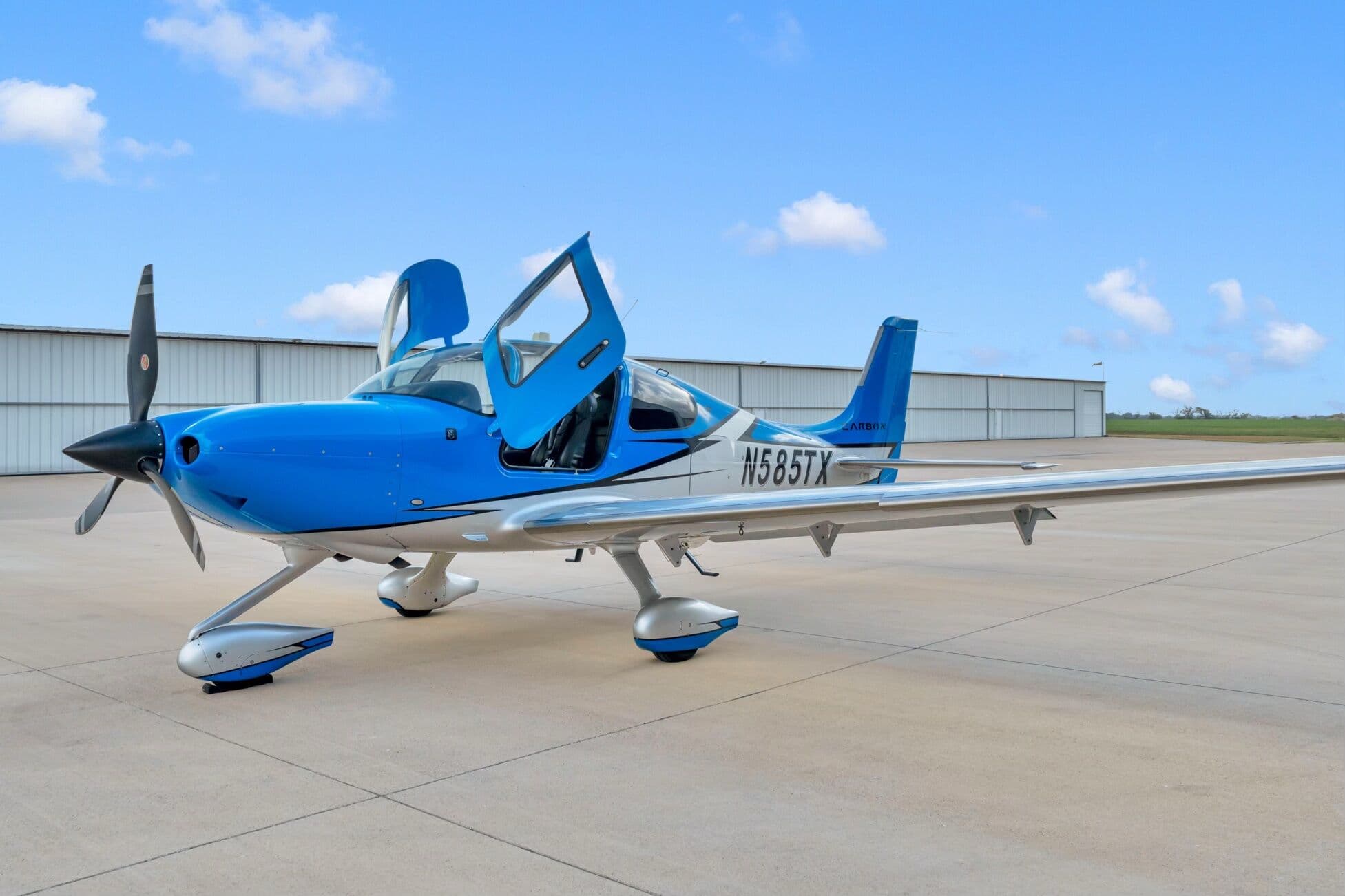 2021 Cirrus SR22T G6, photograph 1