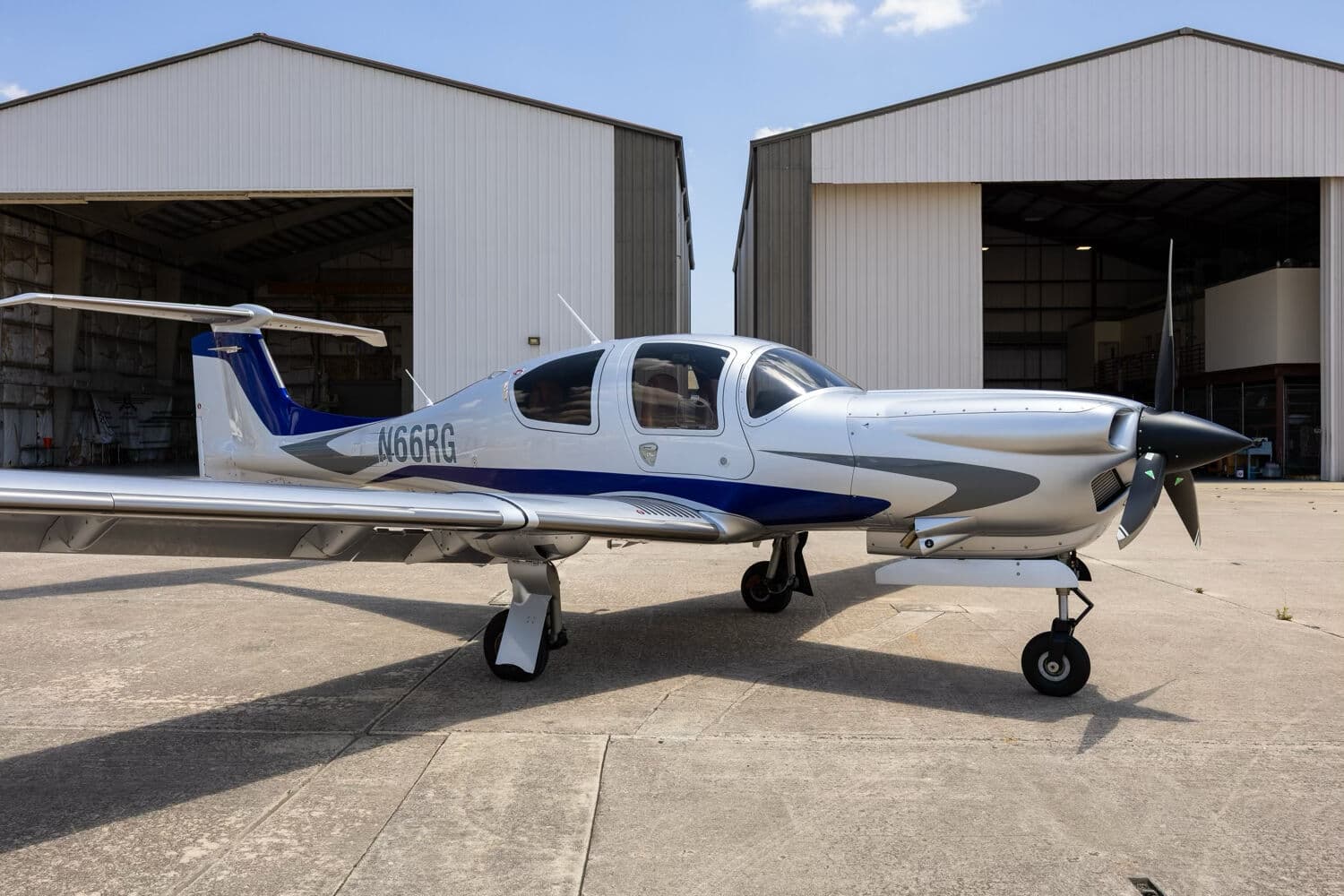 2024 Diamond DA50, photograph 1