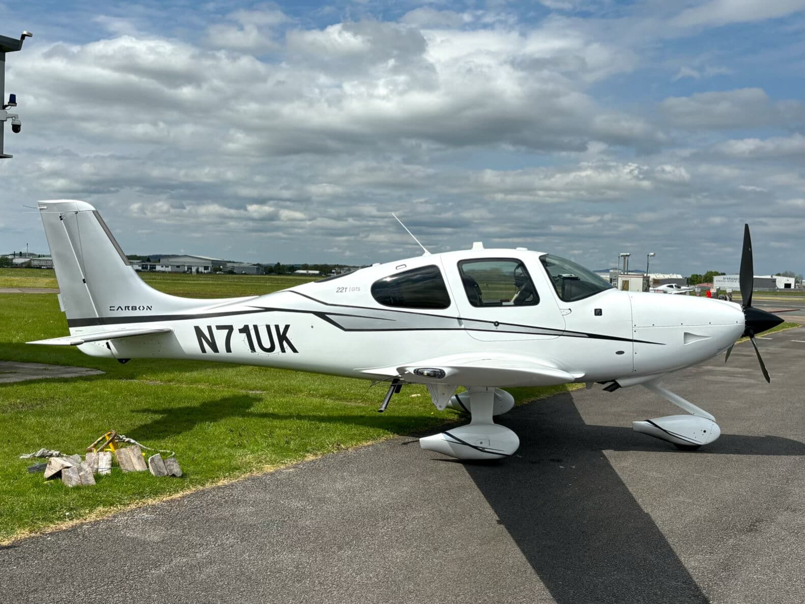 2015 Cirrus SR22T G5, photograph 1